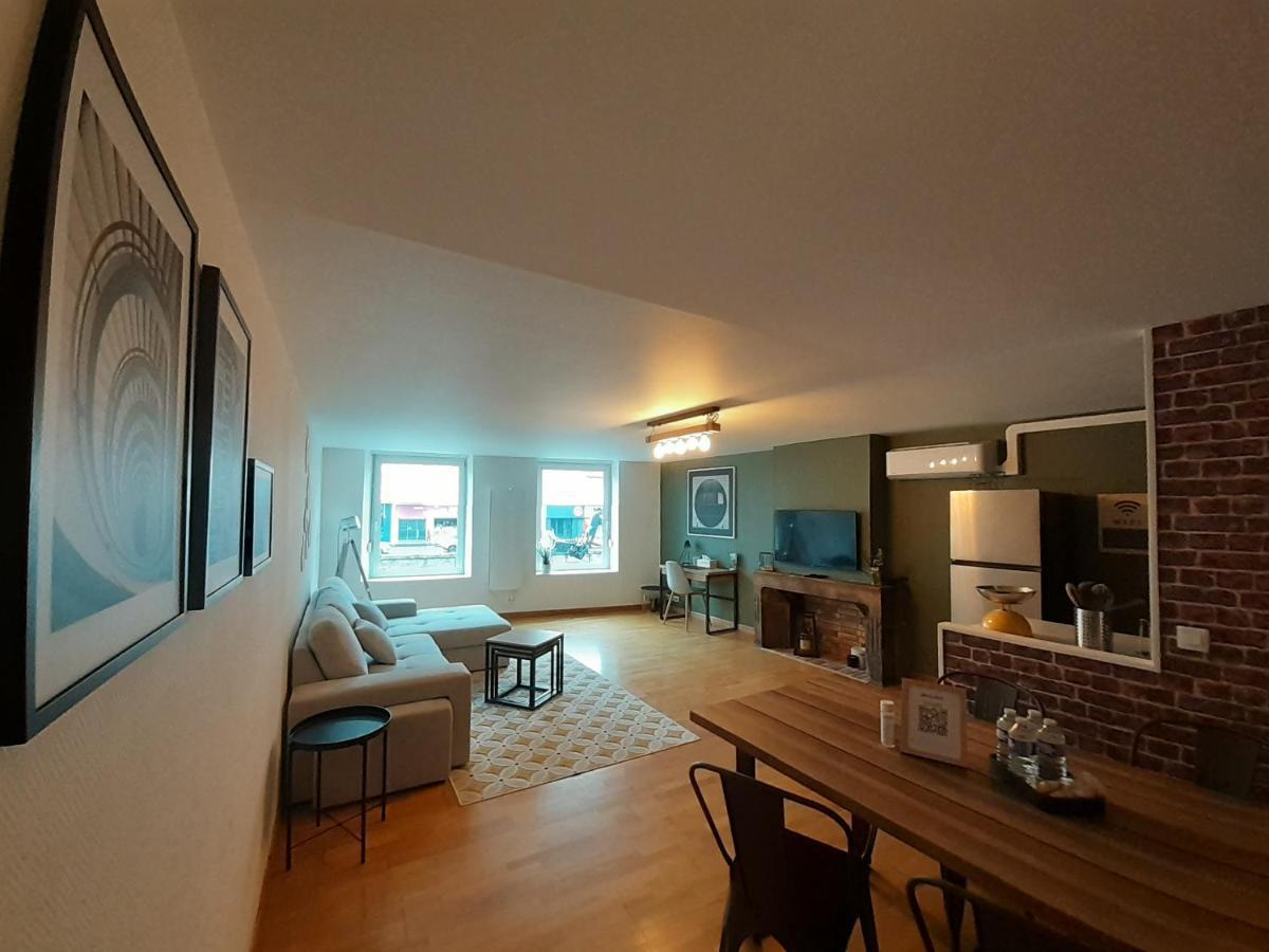 Le Pinaud Apartment Epinal Exterior photo