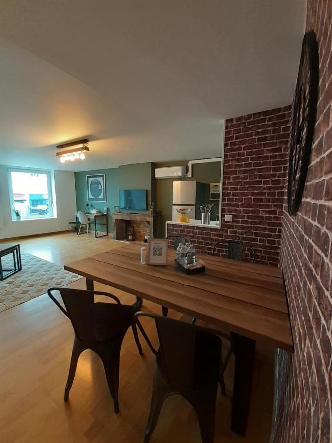 Le Pinaud Apartment Epinal Exterior photo