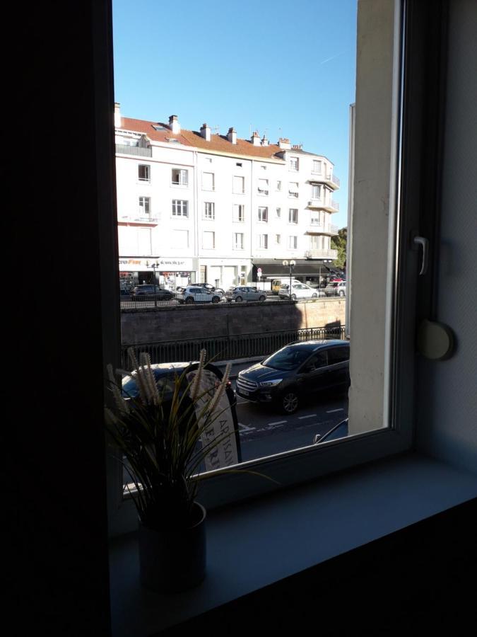Le Pinaud Apartment Epinal Exterior photo