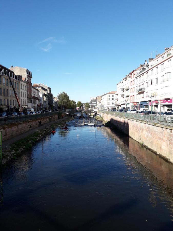 Le Pinaud Apartment Epinal Exterior photo